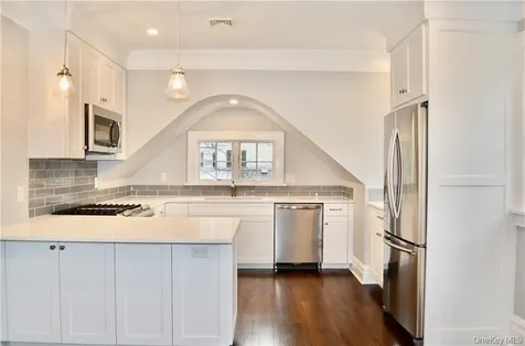 82 Douglas Road Chappaqua NY 10514