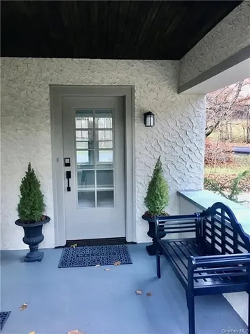 82 Douglas Road Chappaqua NY 10514