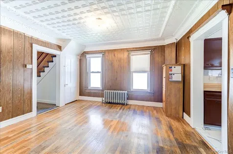 158 Cottage Street Middletown NY 10940
