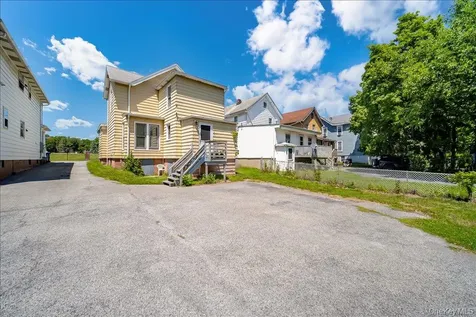 158 Cottage Street Middletown NY 10940