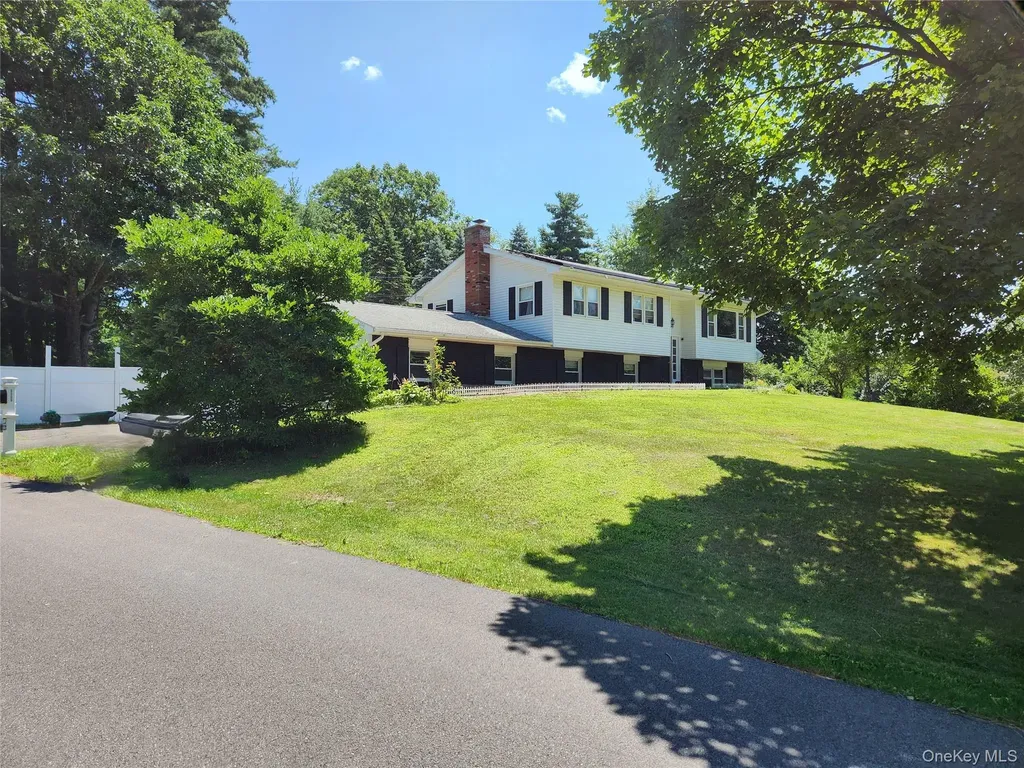 6006 Marion Boulevard Kinderhook NY 12184