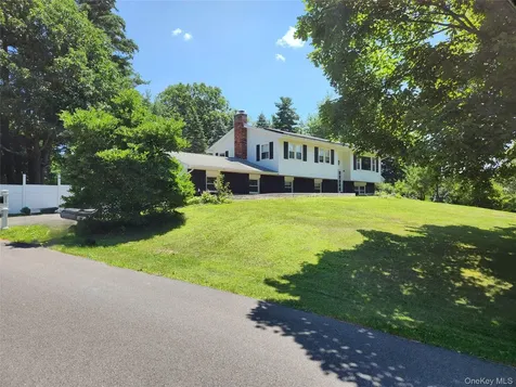 6006 Marion Boulevard Kinderhook NY 12184