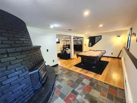 6006 Marion Boulevard Kinderhook NY 12184