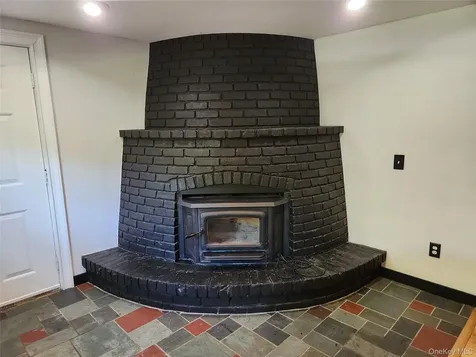 6006 Marion Boulevard Kinderhook NY 12184