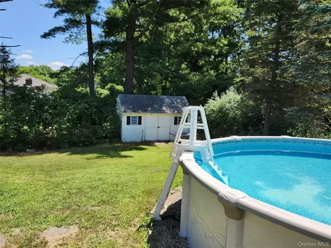 6006 Marion Boulevard Kinderhook NY 12184