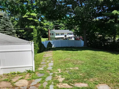 6006 Marion Boulevard Kinderhook NY 12184