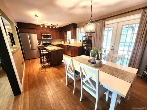 6006 Marion Boulevard Kinderhook NY 12184