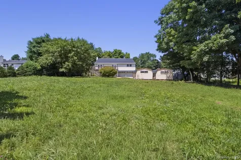 83 Smith Road Poughkeepsie NY 12603