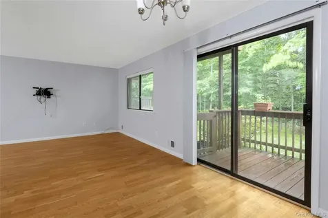 90 Molly Pitcher Lane Yorktown Heights NY 10598