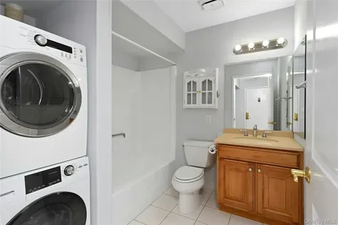 90 Molly Pitcher Lane Yorktown Heights NY 10598