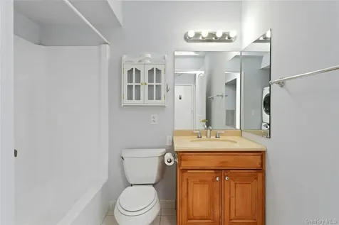 90 Molly Pitcher Lane Yorktown Heights NY 10598