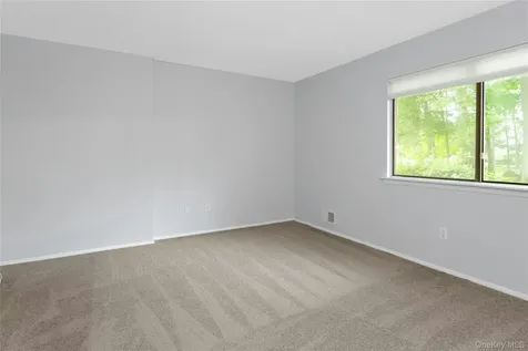 90 Molly Pitcher Lane Yorktown Heights NY 10598