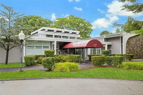 90 Molly Pitcher Lane Yorktown Heights NY 10598