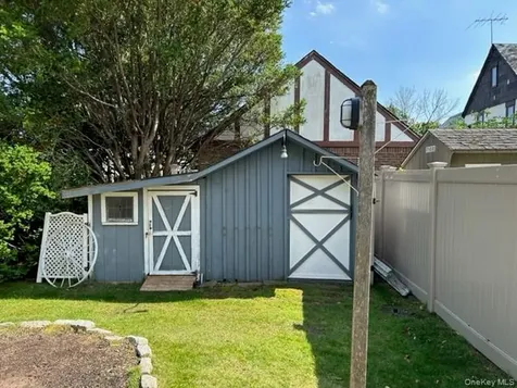 Massapequa NY 11758