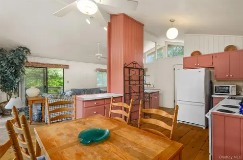 11 Devon Road Amagansett NY 11930