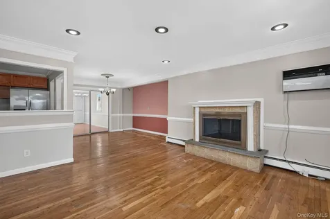 138 Spring Street Massapequa NY 11758
