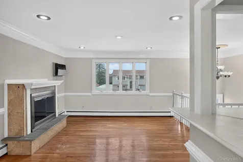 138 Spring Street Massapequa NY 11758