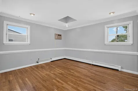 138 Spring Street Massapequa NY 11758