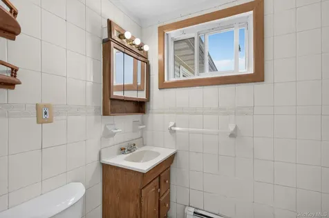 138 Spring Street Massapequa NY 11758
