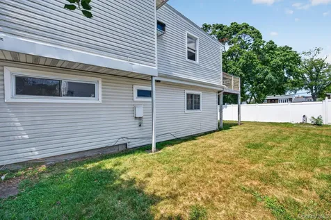 138 Spring Street Massapequa NY 11758