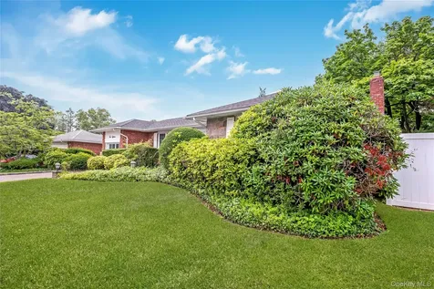 218 Willets Lane Jericho NY 11753