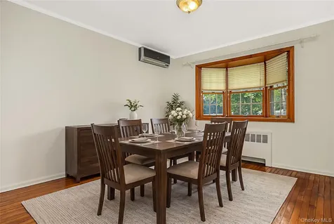 218 Willets Lane Jericho NY 11753