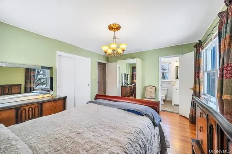 4 Adams Street Hicksville NY 11801