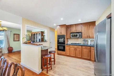 4 Adams Street Hicksville NY 11801
