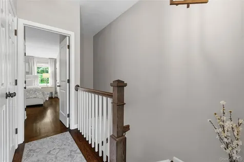 204 Twin Brook Court Carmel NY 10512