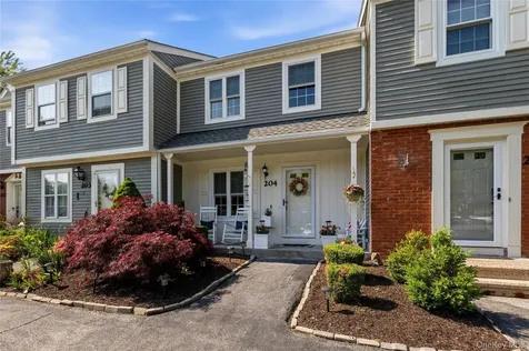 204 Twin Brook Court Carmel NY 10512