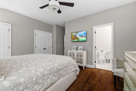 204 Twin Brook Court Carmel NY 10512