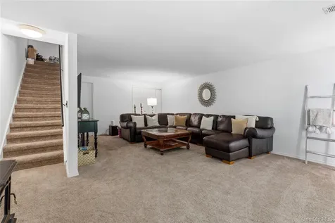 204 Twin Brook Court Carmel NY 10512