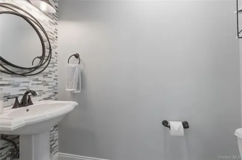 204 Twin Brook Court Carmel NY 10512