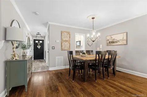 204 Twin Brook Court Carmel NY 10512