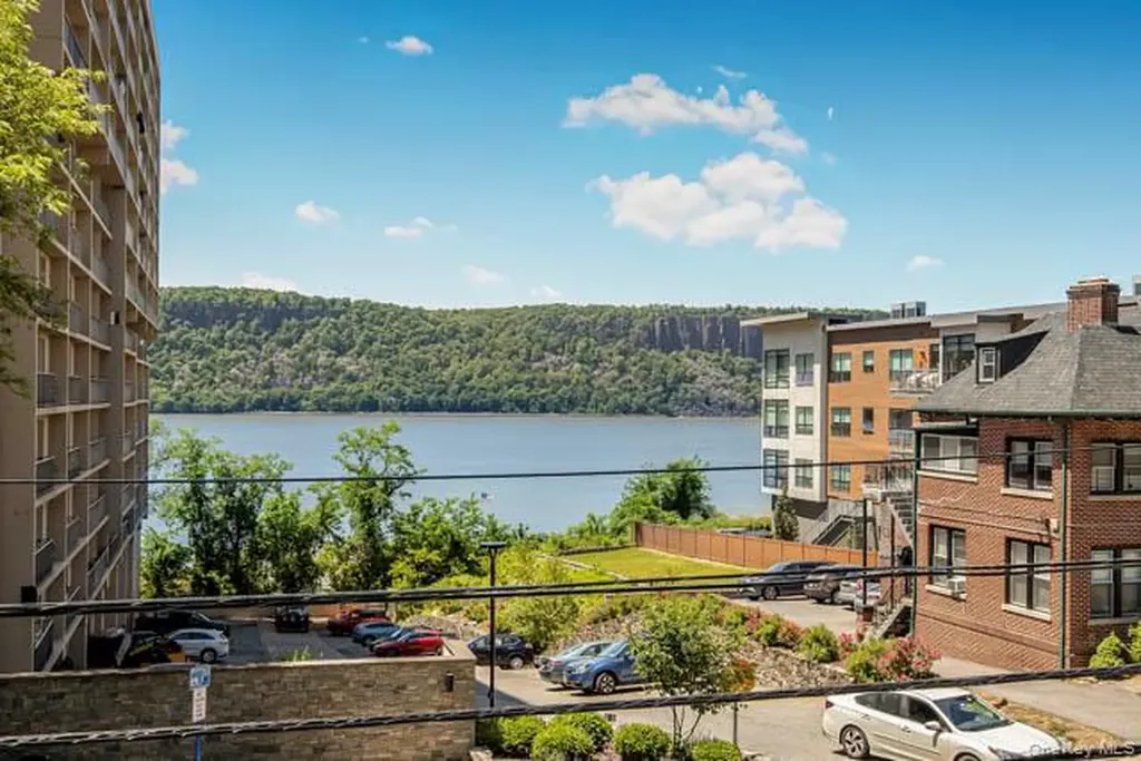 1120 Warburton Avenue Yonkers NY 10701