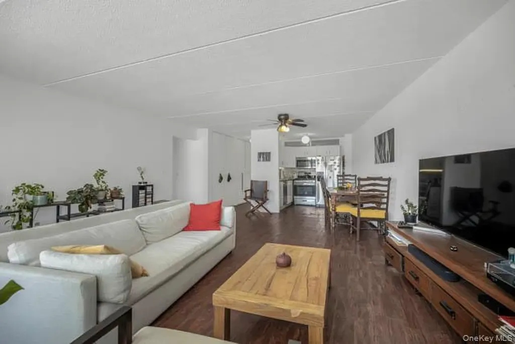 1120 Warburton Avenue Yonkers NY 10701