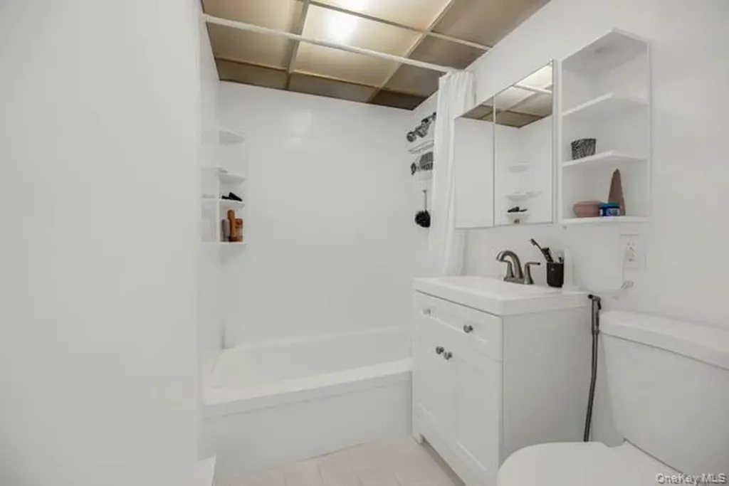 1120 Warburton Avenue Yonkers NY 10701