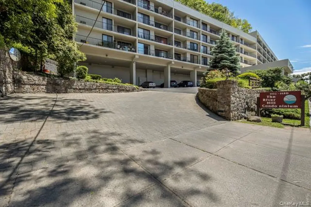 1120 Warburton Avenue Yonkers NY 10701