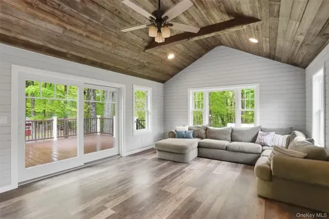 308 Hollow Road Staatsburg NY 12580
