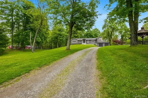308 Hollow Road Staatsburg NY 12580