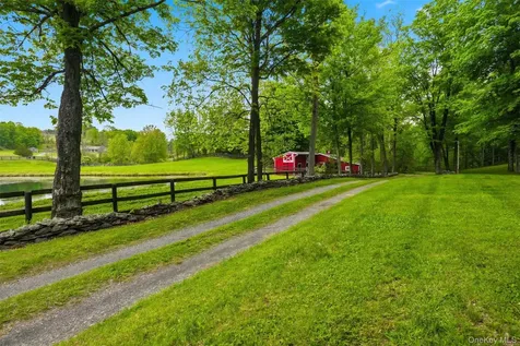 308 Hollow Road Staatsburg NY 12580