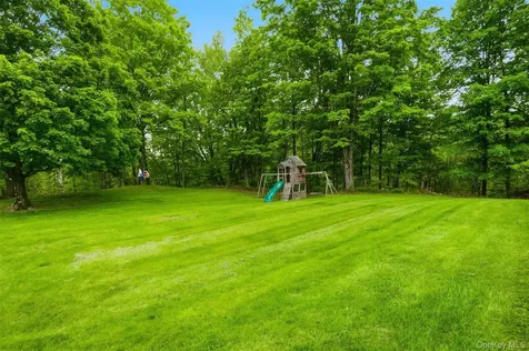 308 Hollow Road Staatsburg NY 12580