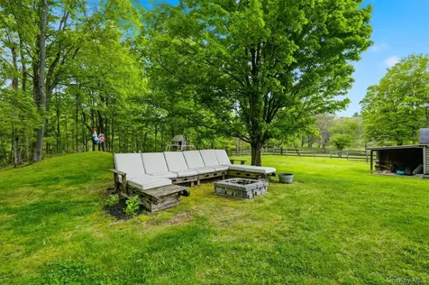 308 Hollow Road Staatsburg NY 12580