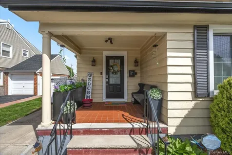 29 Crowell Street Hempstead NY 11550