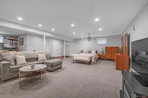 110 Union Place Lynbrook NY 11563