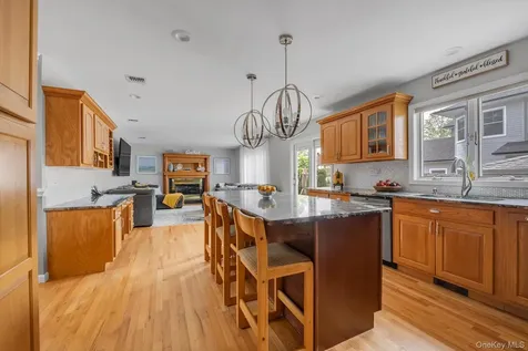 110 Union Place Lynbrook NY 11563
