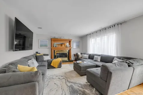 110 Union Place Lynbrook NY 11563