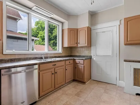 169 E Chester Street Kingston NY 12401