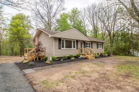 31 Marion Avenue Napanoch NY 12458