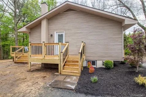 31 Marion Avenue Napanoch NY 12458